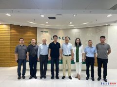 <b>从动化学院党委张新柏、党委副于宏和学院教</b>